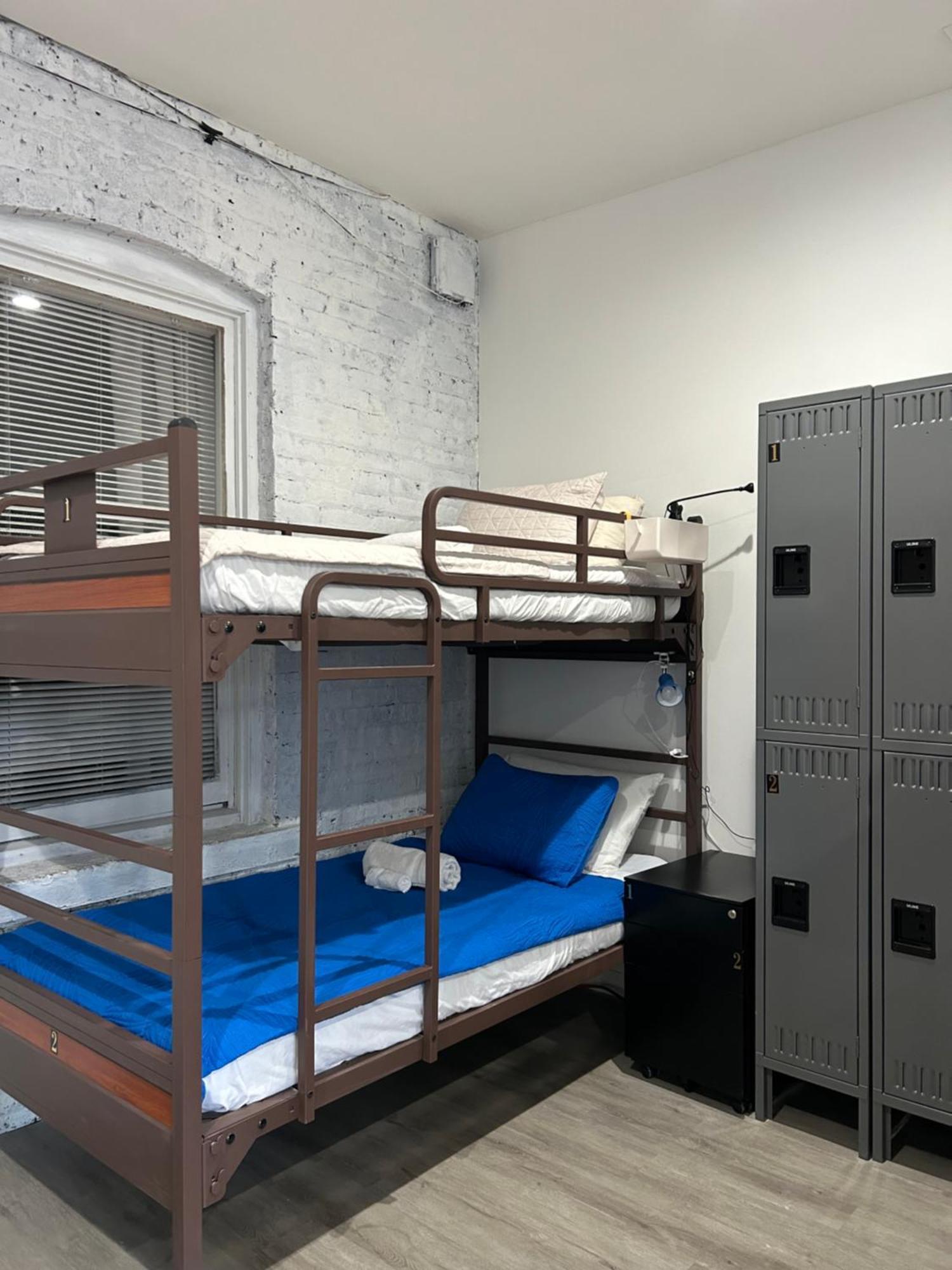 Stay 424 Hostel Chicago Exterior photo